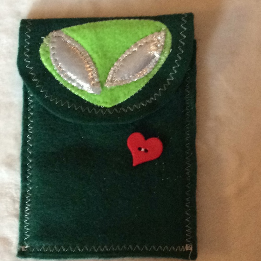 Handmade Felt Pouch Set - Picture 9 of 16